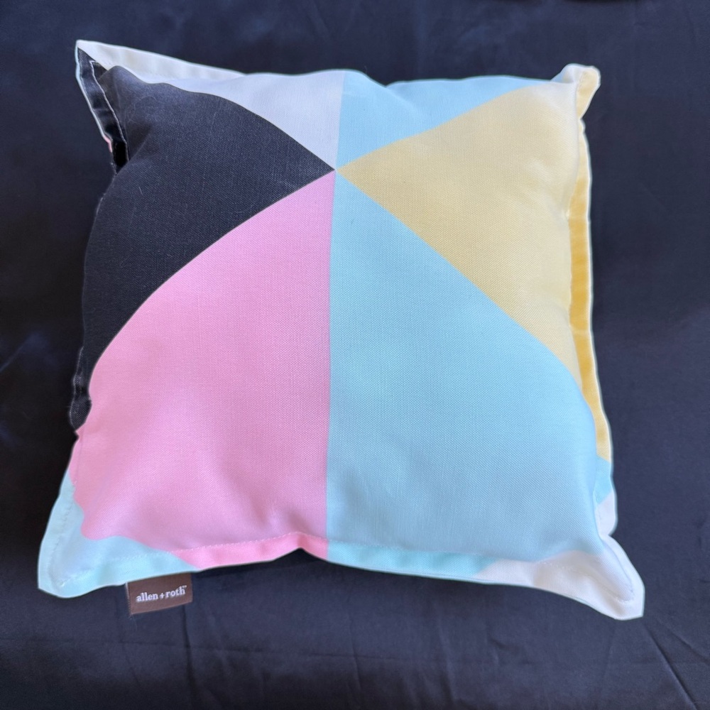 Allen + Roth -Geometric  Multicolor Geometric Pillow 16'x16'